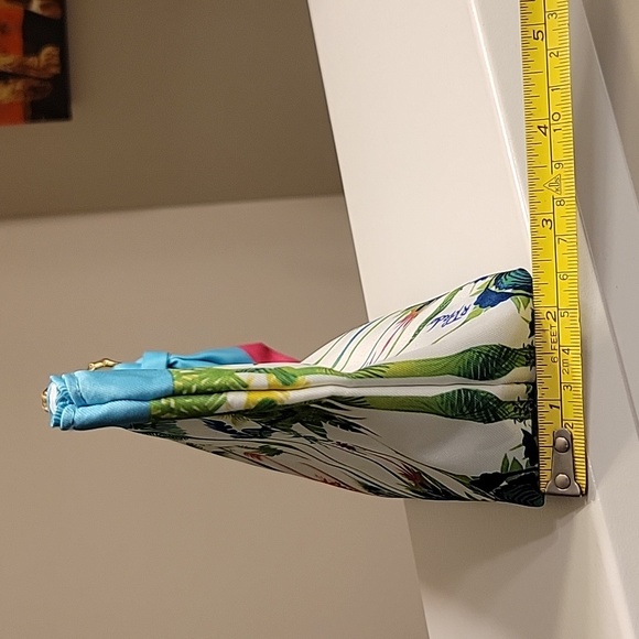 Estee Lauder Cosmetic pouch - Picture 6 of 6